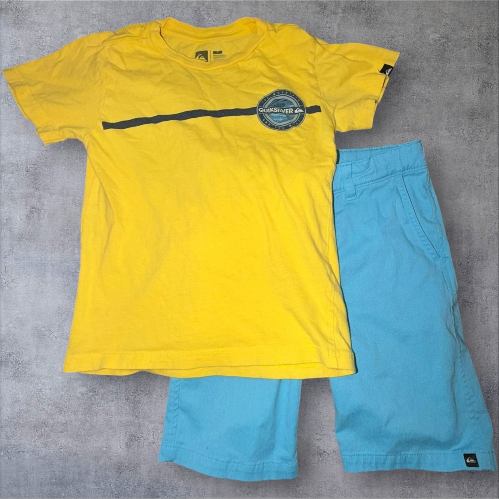 Quiksilver Kids Yellow Graphic T-Shirt and Blue Chino Shorts Set Size 7